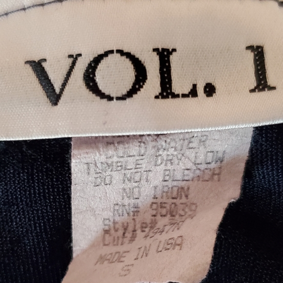 VOL 1 LONG SKIRT - Picture 2 of 4